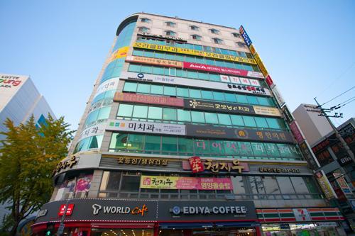 Cnn Hotel Changwon Esterno foto