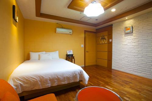 Cnn Hotel Changwon Esterno foto