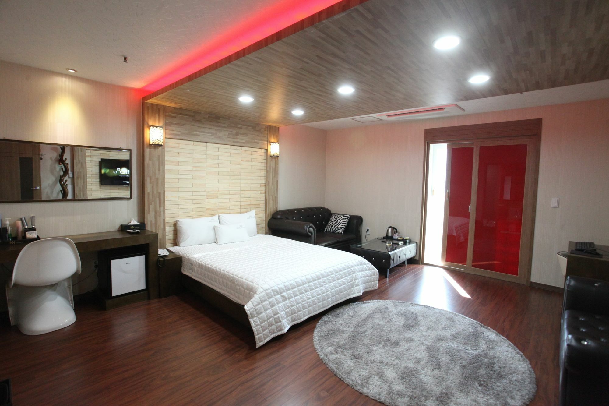 Cnn Hotel Changwon Esterno foto